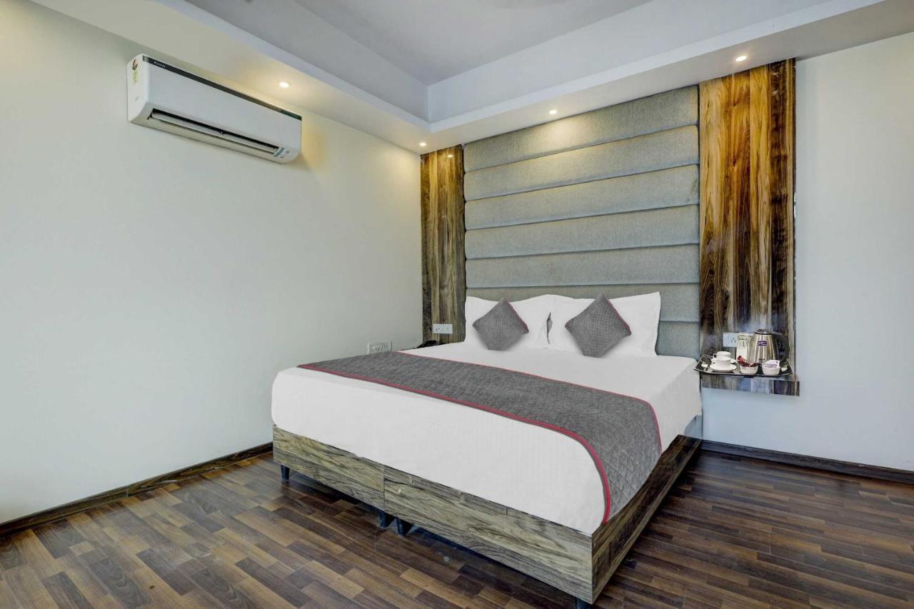 Townhouse Golden King Hotel Új-Delhi Kültér fotó