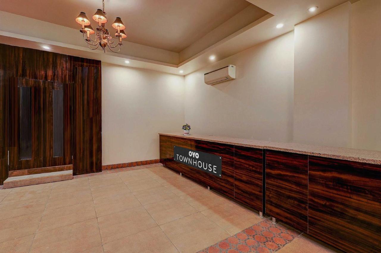 Townhouse Golden King Hotel Új-Delhi Kültér fotó