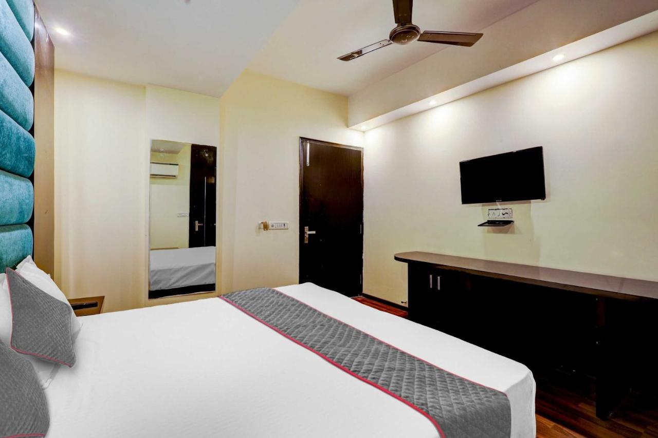 Townhouse Golden King Hotel Új-Delhi Kültér fotó