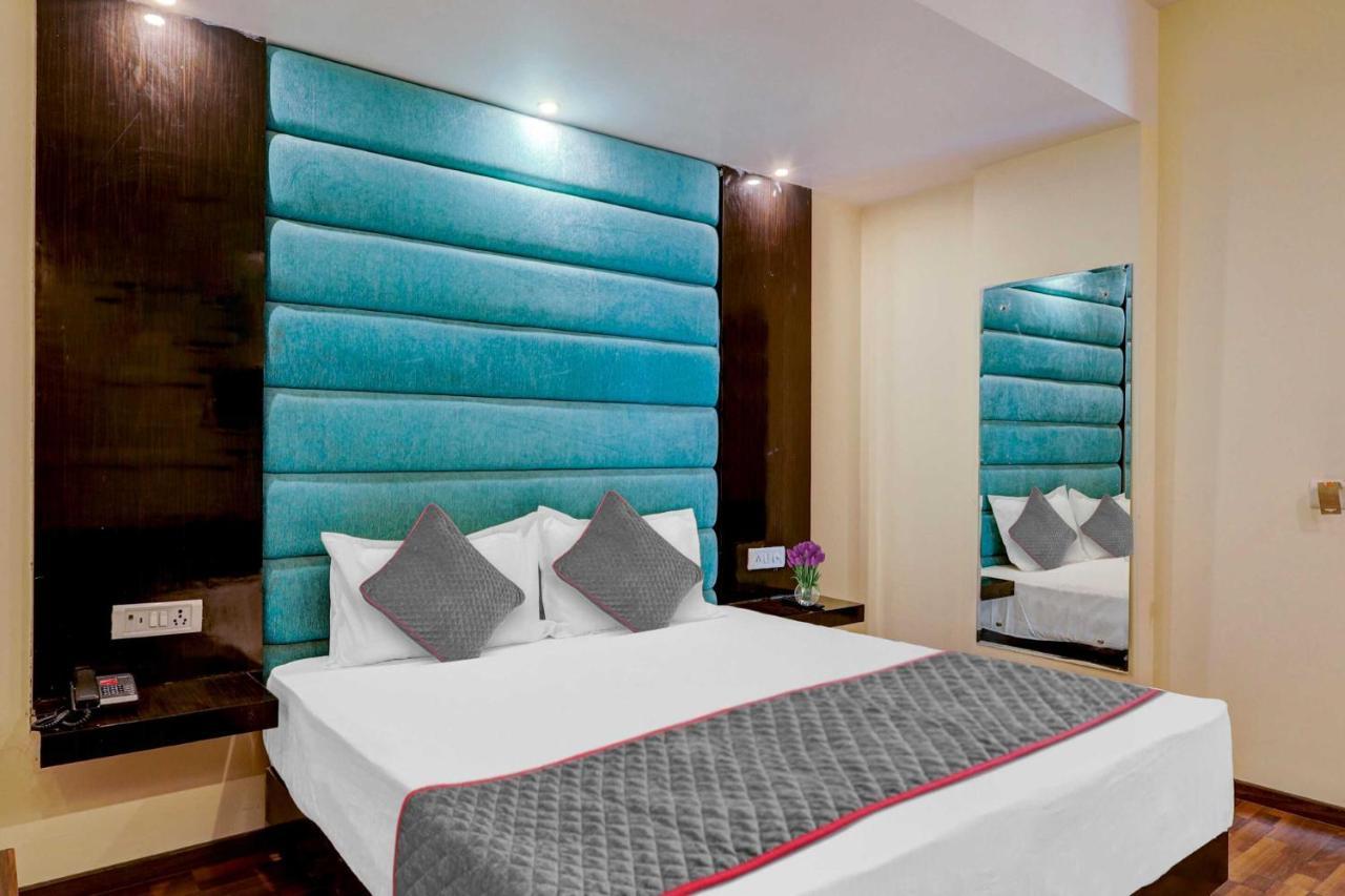 Townhouse Golden King Hotel Új-Delhi Kültér fotó