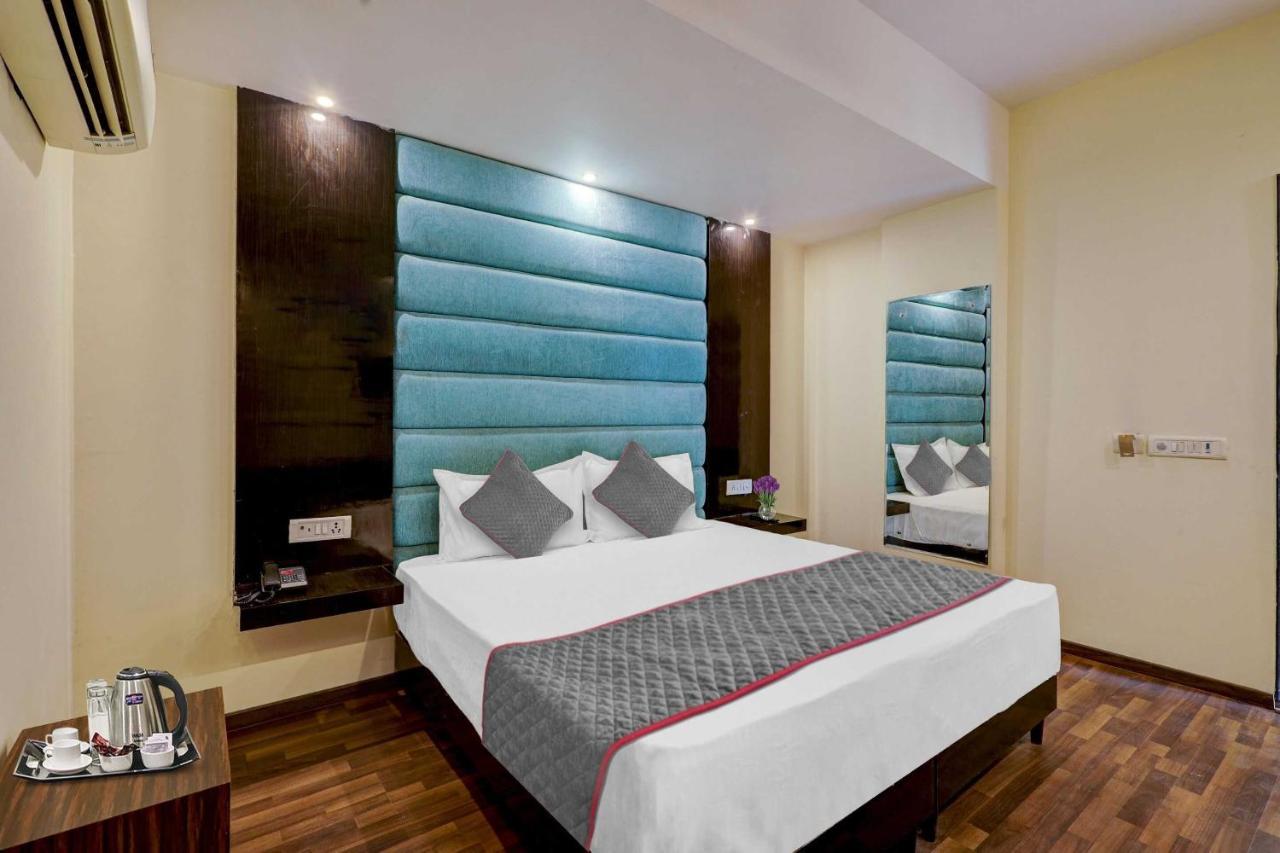 Townhouse Golden King Hotel Új-Delhi Kültér fotó