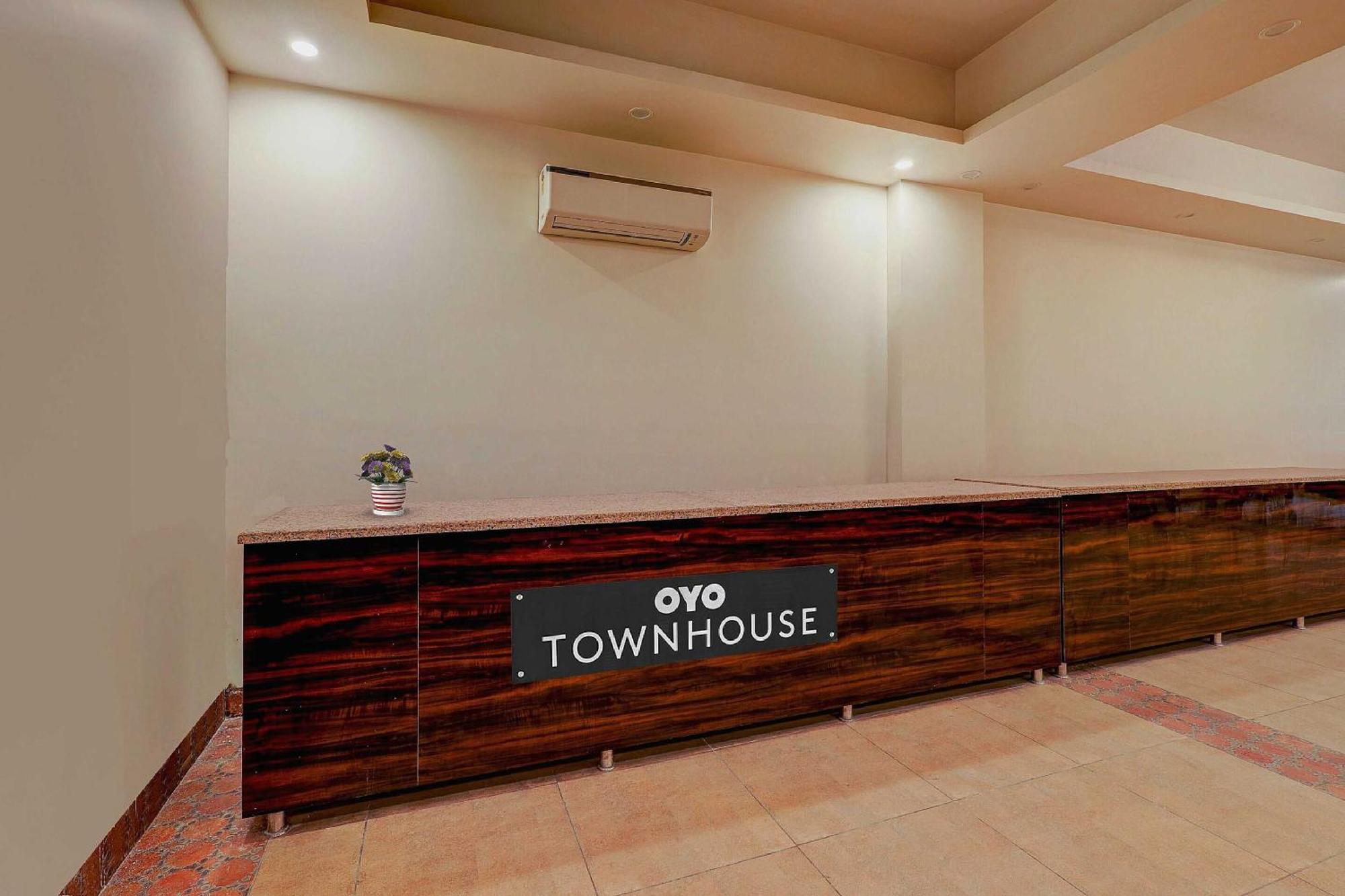 Townhouse Golden King Hotel Új-Delhi Kültér fotó